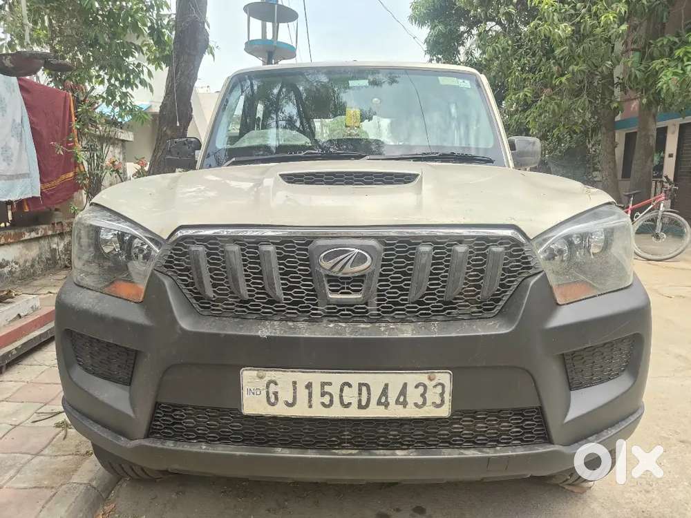 Mahindra Scorpio Classic S 4+ 2015