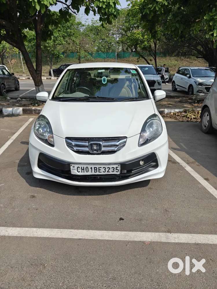 Honda Amaze 2015 Diesel Well Maintained 125000 Km Driven
