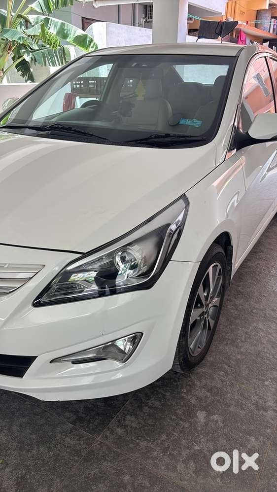 Hyundai Fluidic Verna 2016