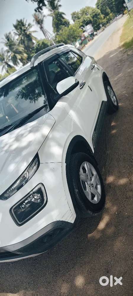 , Venue Petrol 1.2 S Plus 2020 Model