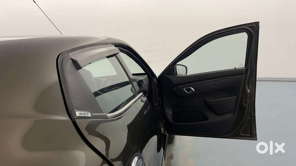 Renault Kwid 2019-ongoing 1.0 Rxt (o), 2018, Petrol