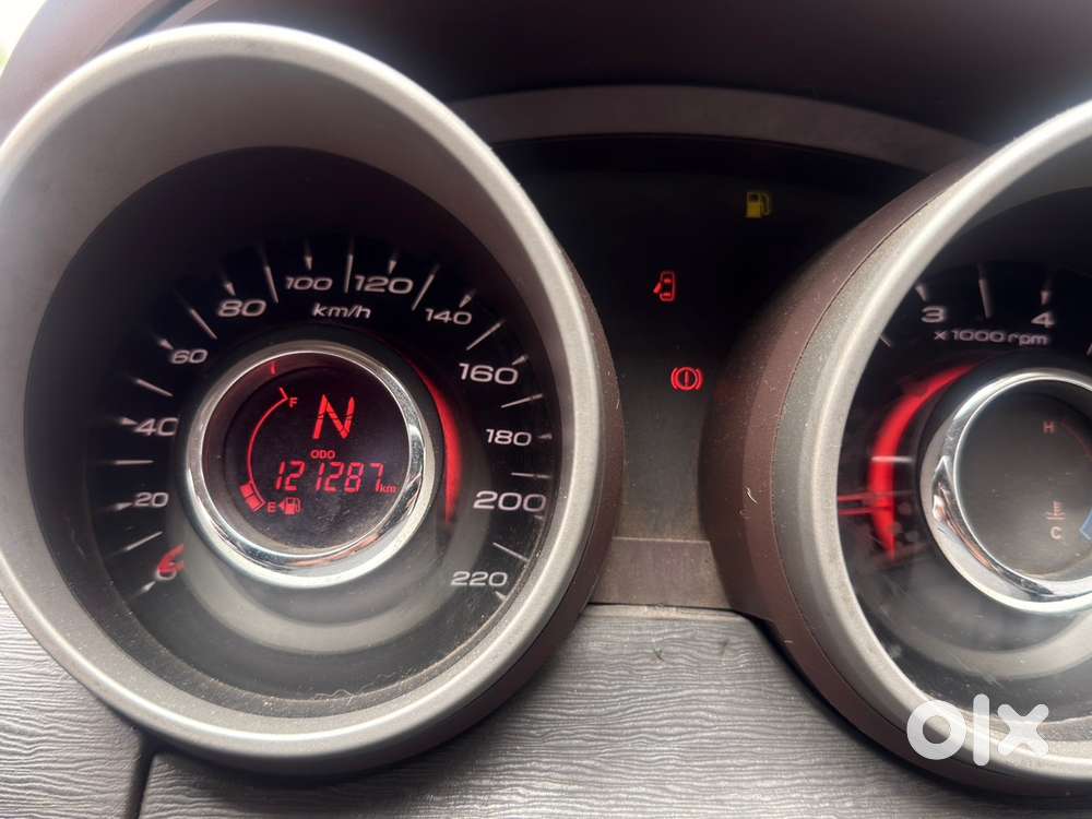 Mahindra Xuv500 2014 Diesel 121287 Km Driven