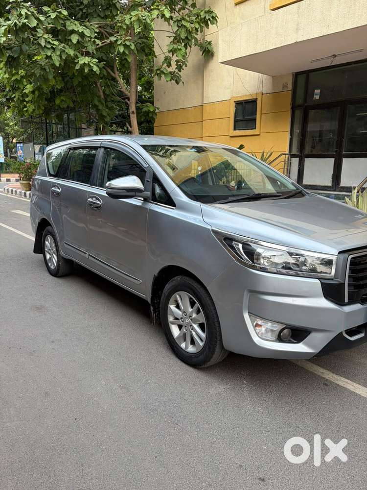 Toyota Innova Crysta 2.4 G Mt, 2023, Diesel