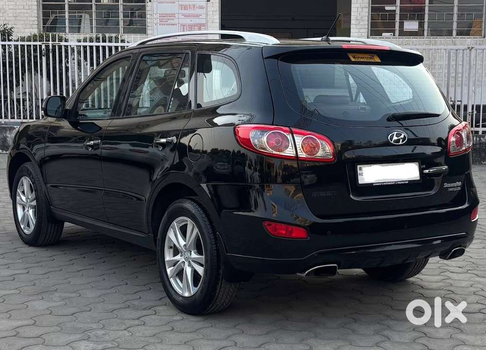 Hyundai Santa Fe 4wd At 2013, 86000 Kms Chandigarh Registration.