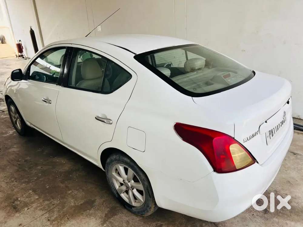 Nissan Sunny Diesel 2012 Year