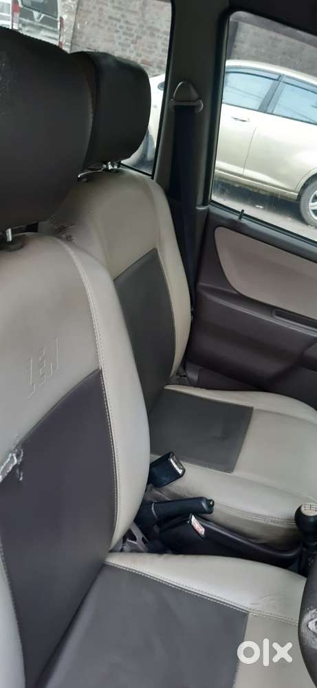 Maruti Suzuki Estilo Lxi Bs-iv, 2010, Petrol