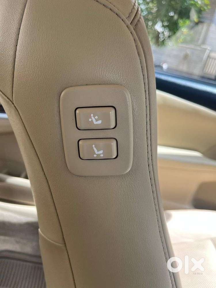 Toyota Camry Hybrid, 2017, Petrol