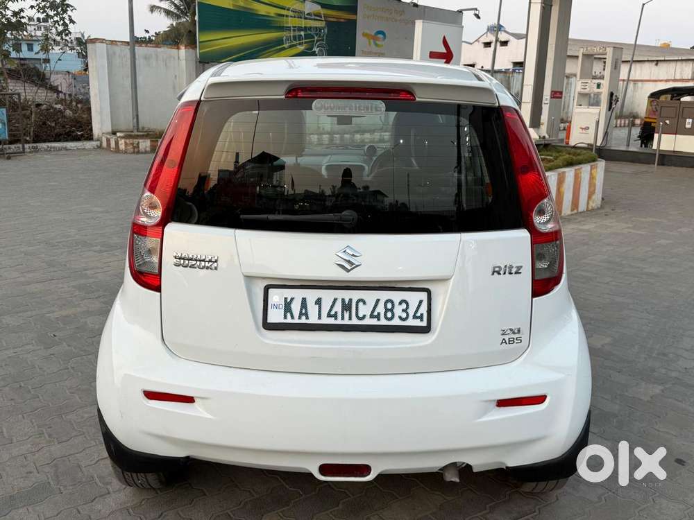 Maruti Suzuki Ritz Zxi Abs, 2014, Petrol