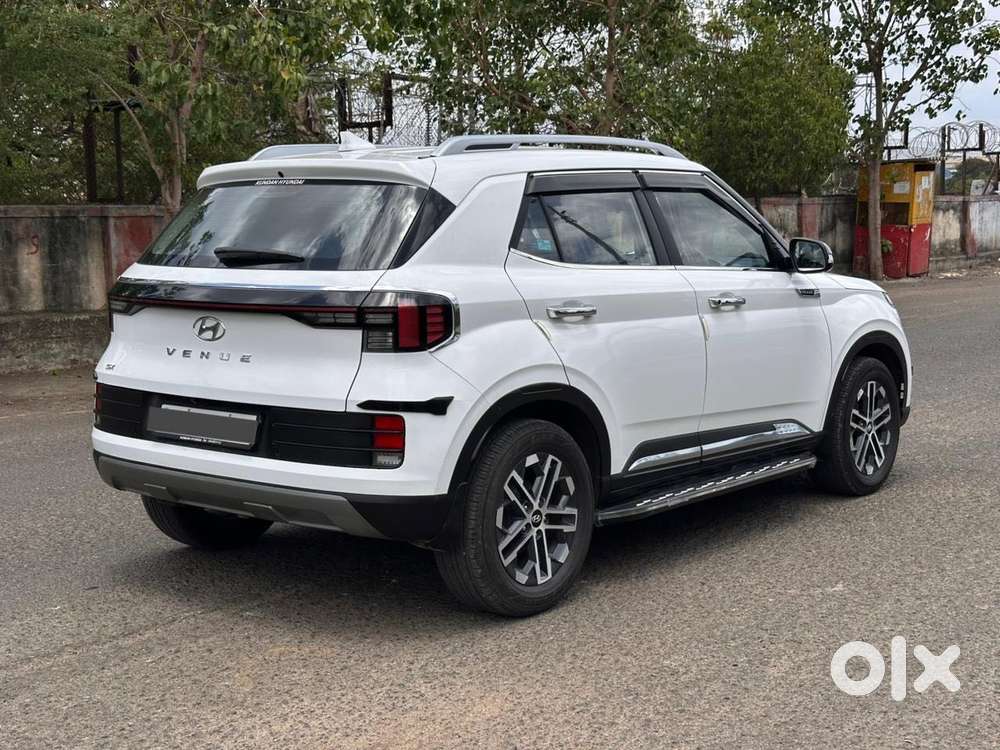 Hyundai Venue Sx (o) Mt 1.5 Diesel, 2023, Diesel