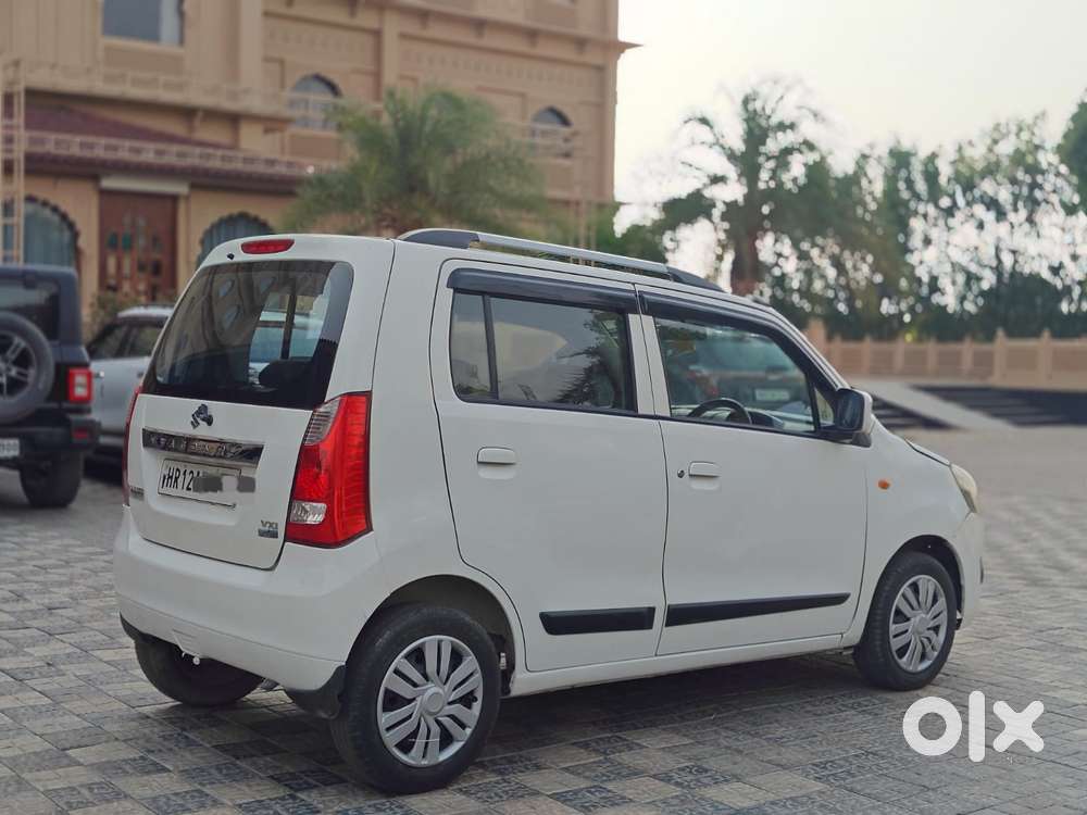 Maruti Suzuki Wagon R Vxi Amt Opt 1.2, 2017, Petrol
