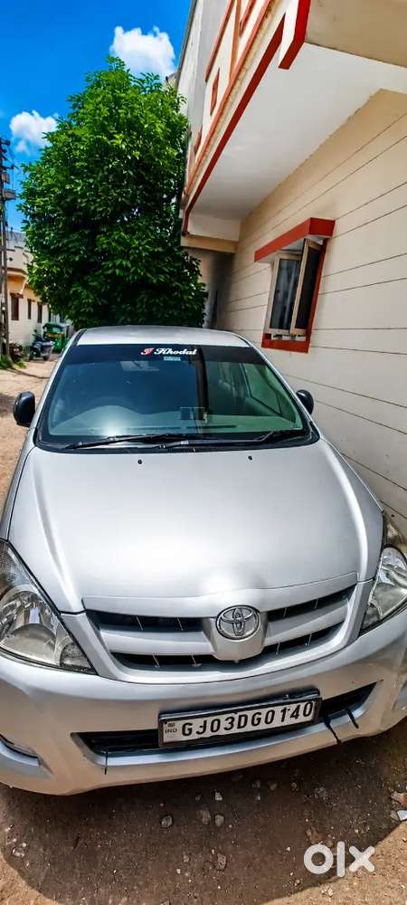 Toyota Innova 2.5 G1 2010