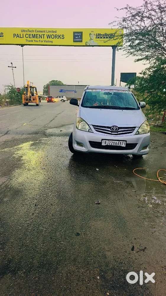 Toyota Innova 2.5 V 2010