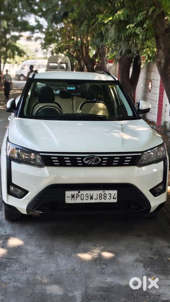 Mahindra Xuv300 W6 Amt Diesel, 2022, Diesel