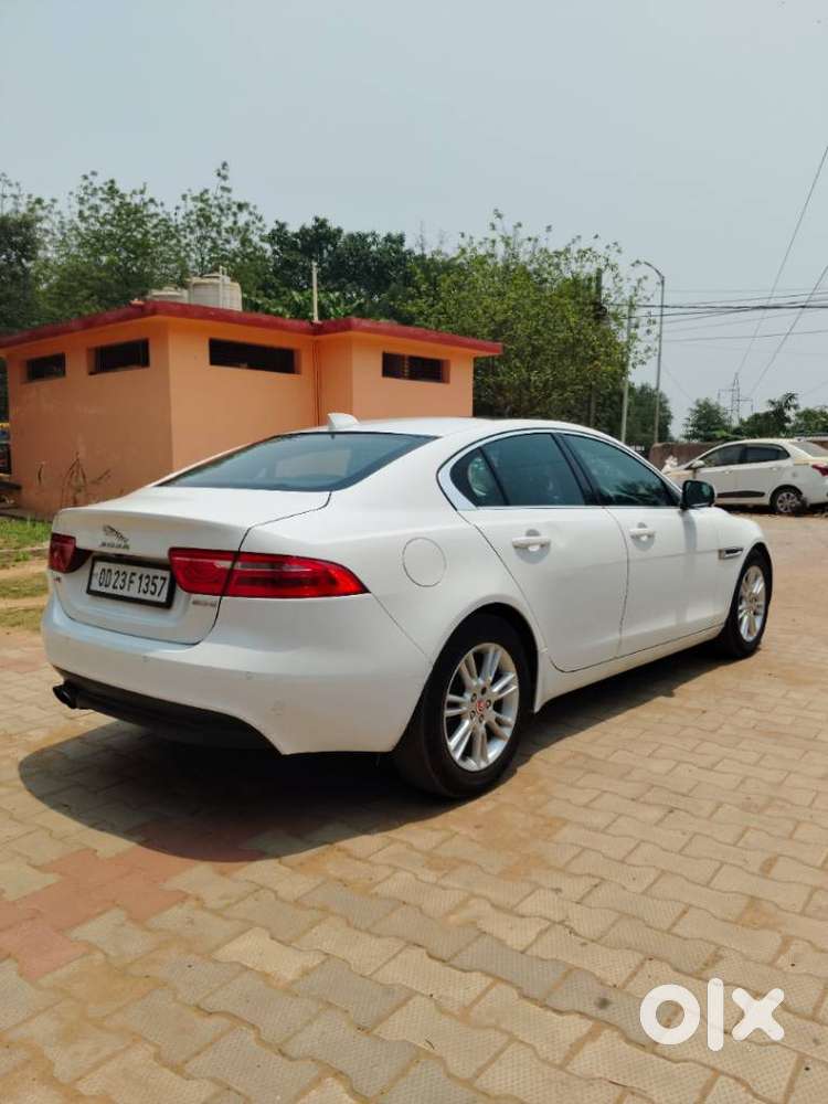 Jaguar Xe 2.0l Diesel Pure, 2017, Diesel
