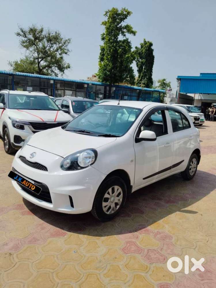 Nissan Micra Xv Cvt, 2017, Petrol