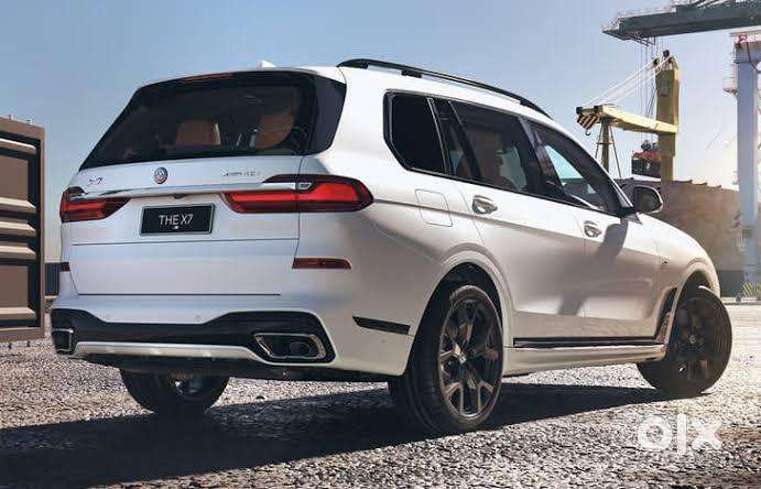 Bmw X7 2022 Petrol 27000 Km Driven