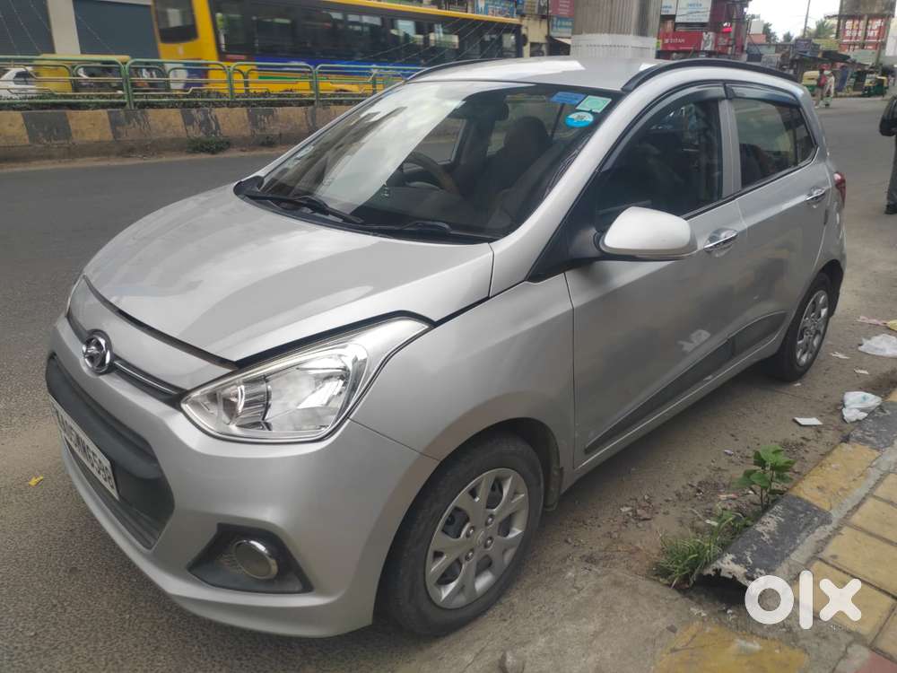 Hyundai Grand I10 Sportz, 2013, Petrol