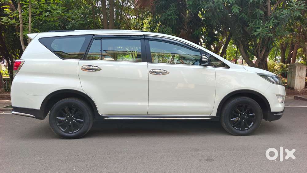 Toyota Innova Crysta Touring Sport 2.4 Mt, 2017, Diesel