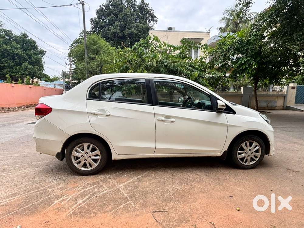 Honda Amaze 2nd Gen 2014 Diesel Good Condition