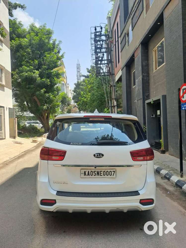 Kia Carnival Premium 8 Str, 2022, Diesel