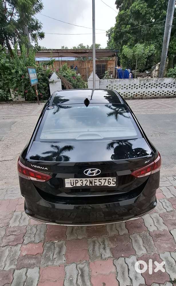 Hyundai Verna Sx 1.5 Petrol Ivt, 2022, Petrol