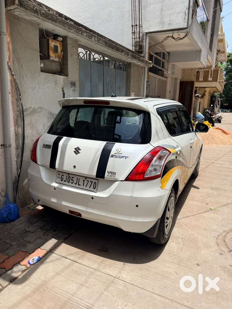 Maruti Suzuki Swift 2015