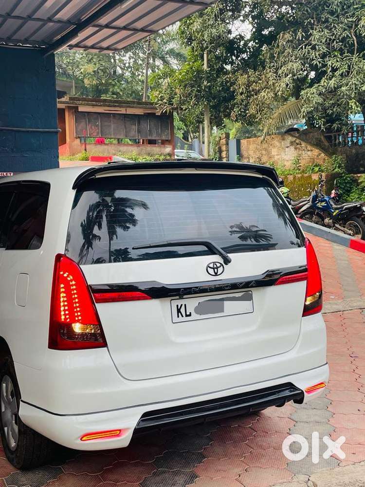 Toyota Innova 2010 Diesel 200000 Km Driven