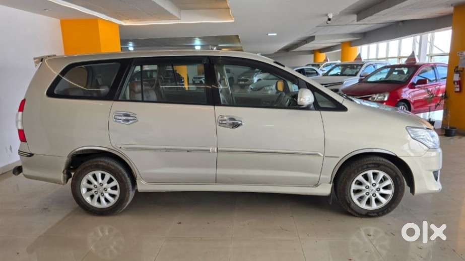 Toyota Innova 2.5 Vx 8 Str, 2013, Diesel