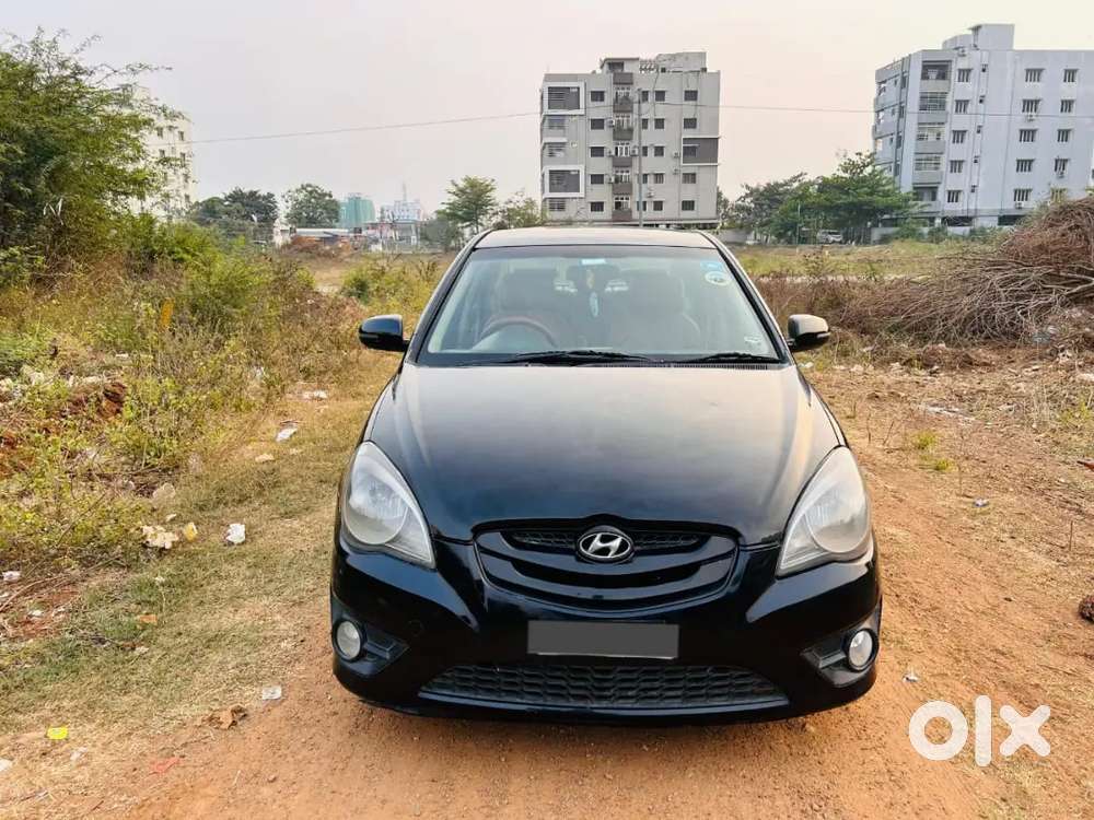 Hyundai Verna 2010 Model