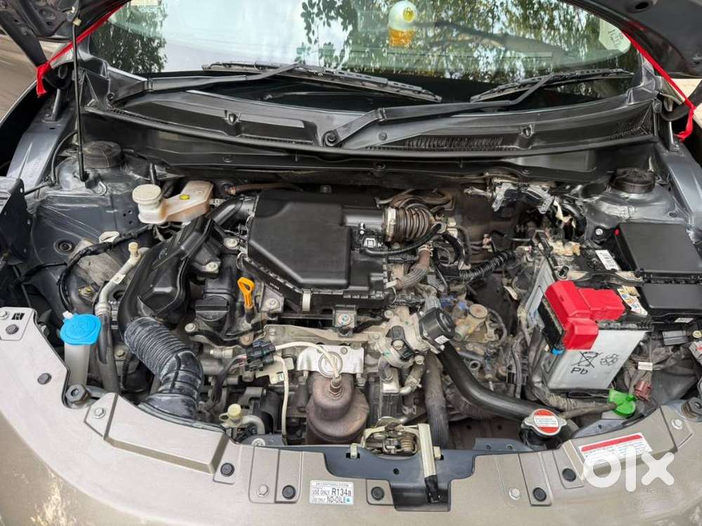 Maruti Suzuki Swift 1.2 Lxi (o), 2024, Petrol