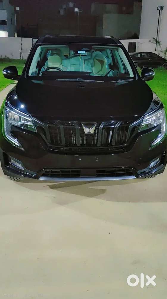 Mahindra Xuv700 2024 Diesel Well Maintained