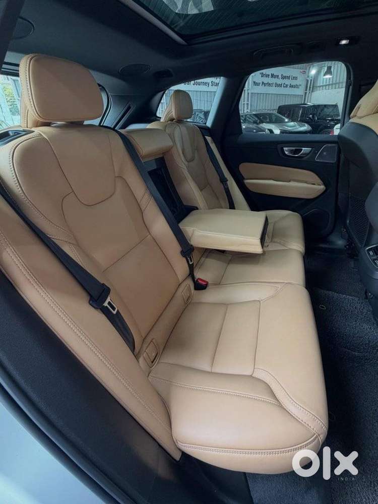 Volvo Xc60 Inscription D5, 2024, Petrol