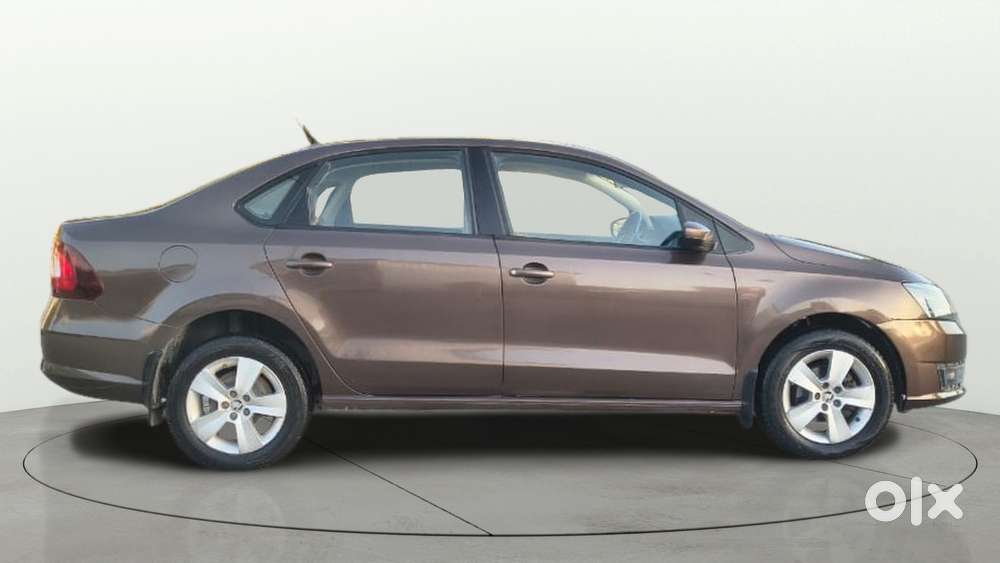 Skoda Rapid 1.0 Ambition Tsi, 2020, Petrol