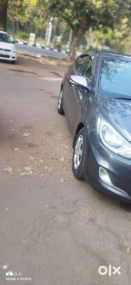 Hyundai Verna 1.5 Sx Ivt, 2011, Petrol