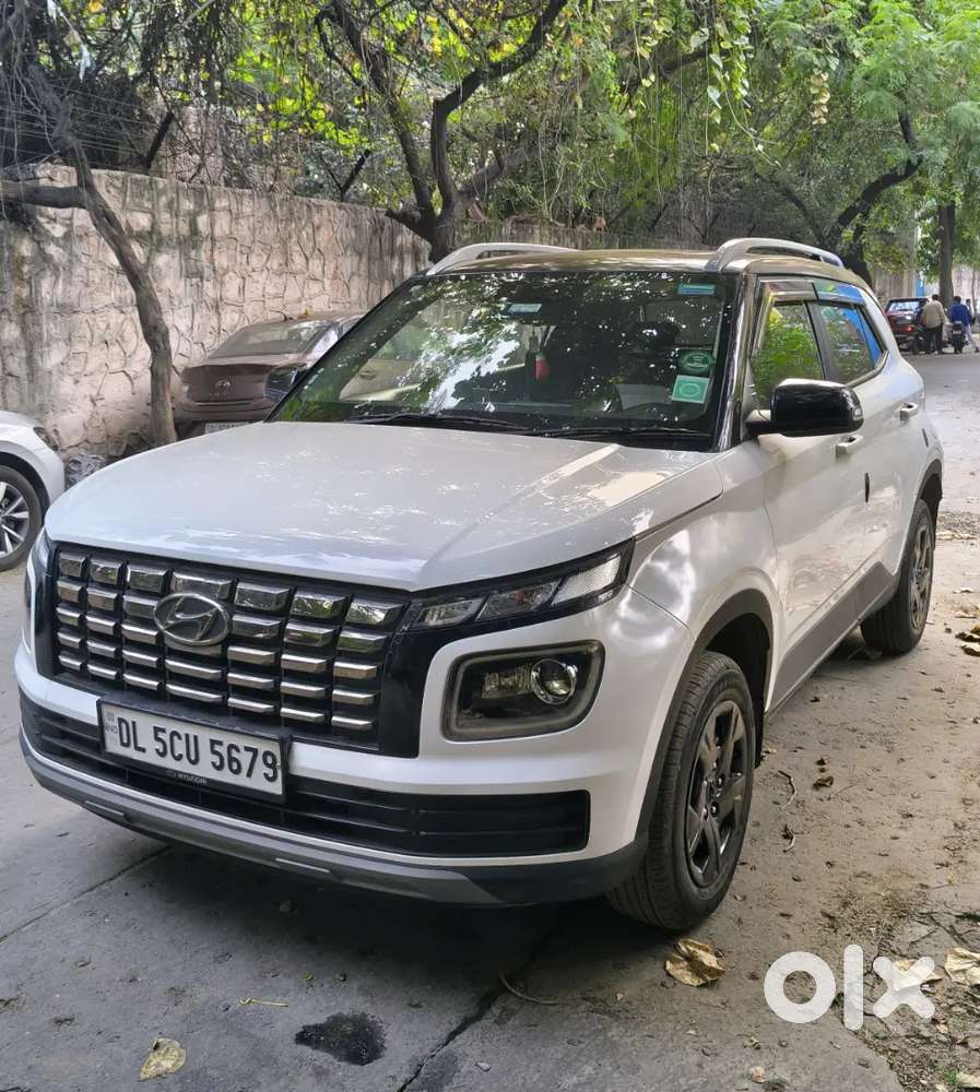 Hyundai Venue Sx 1.2 Petrol | Dec 2022 Model | Low Driven | 1st Owner