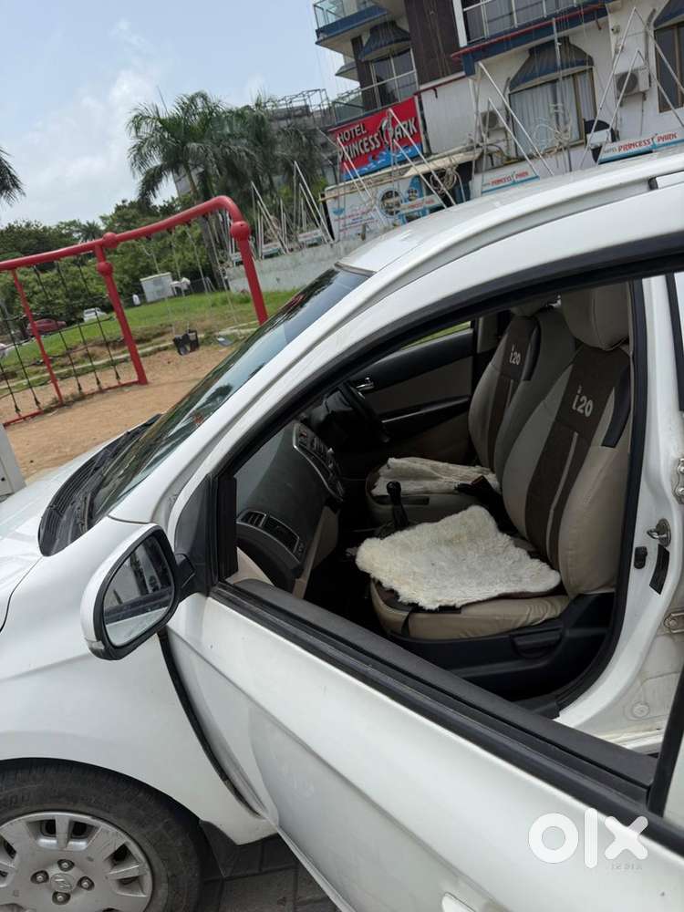 Hyundai I20 Magna Petrol 2012