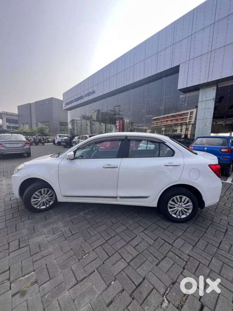 Maruti Suzuki Dzire 1.2 Vxi, 2018, Petrol