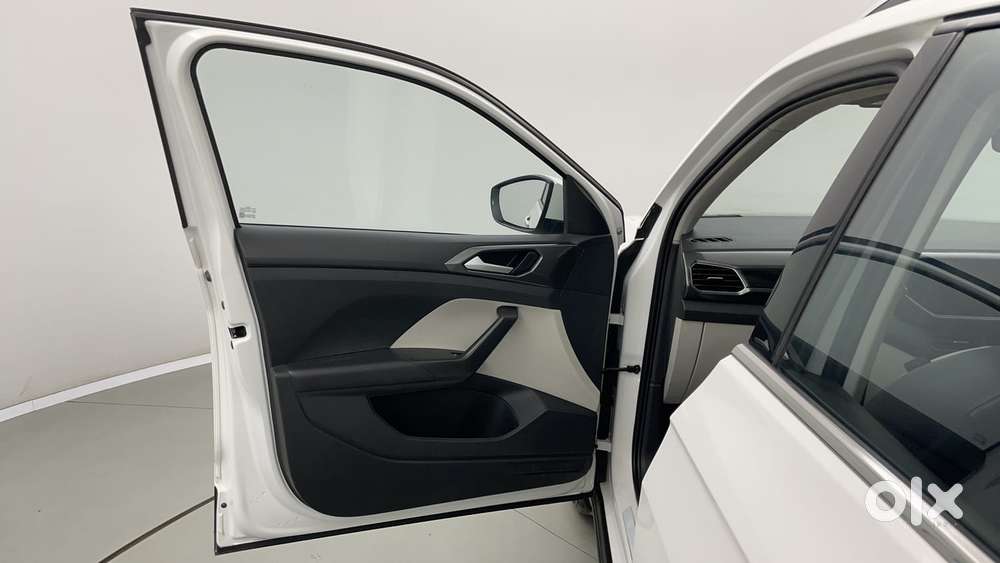 Volkswagen Taigun Topline 1.0 Tsi At (electric Seats), 2021, Petrol