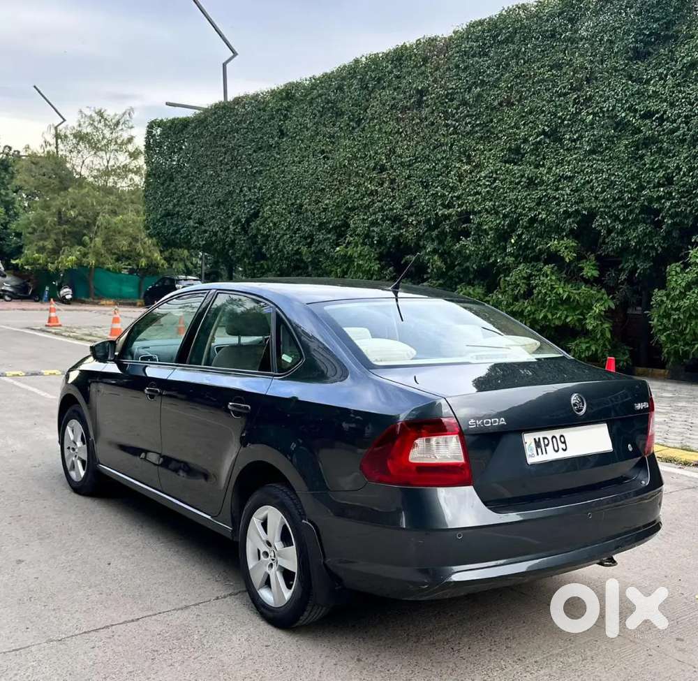 Skoda Rapid 1.6 Plus 2017