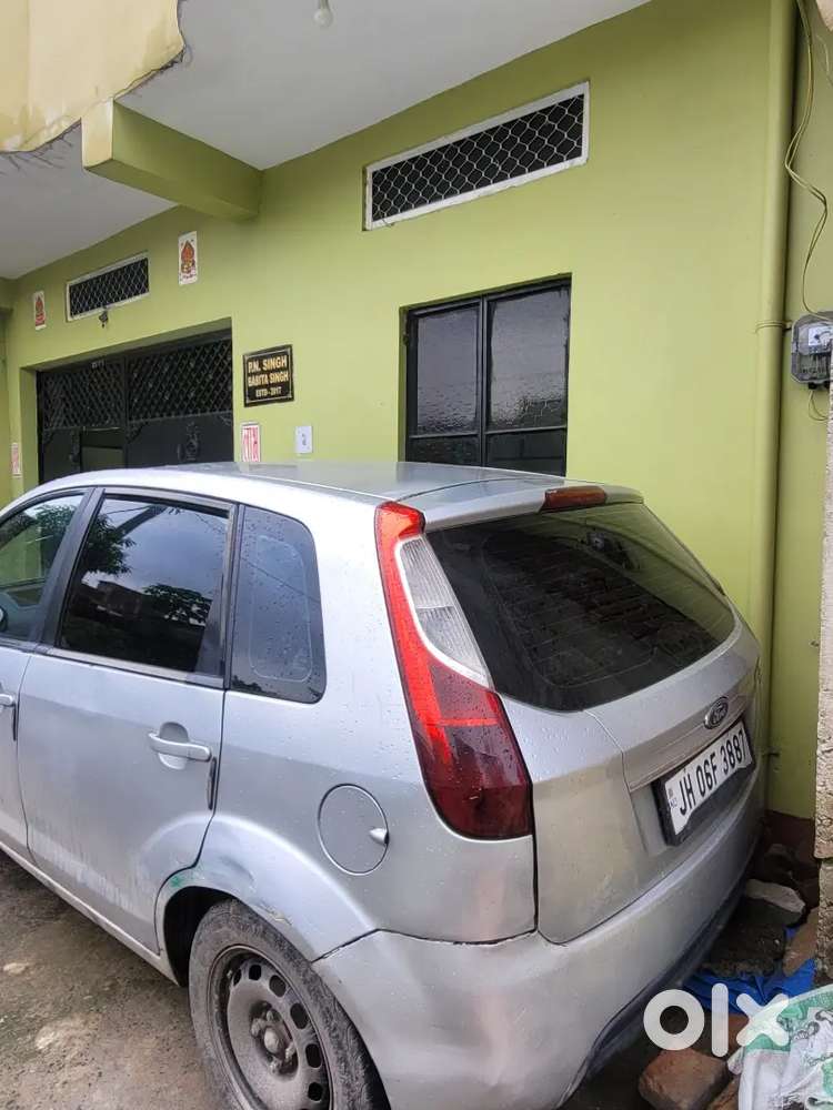 Ford Figo 2013 Lxi Petrol