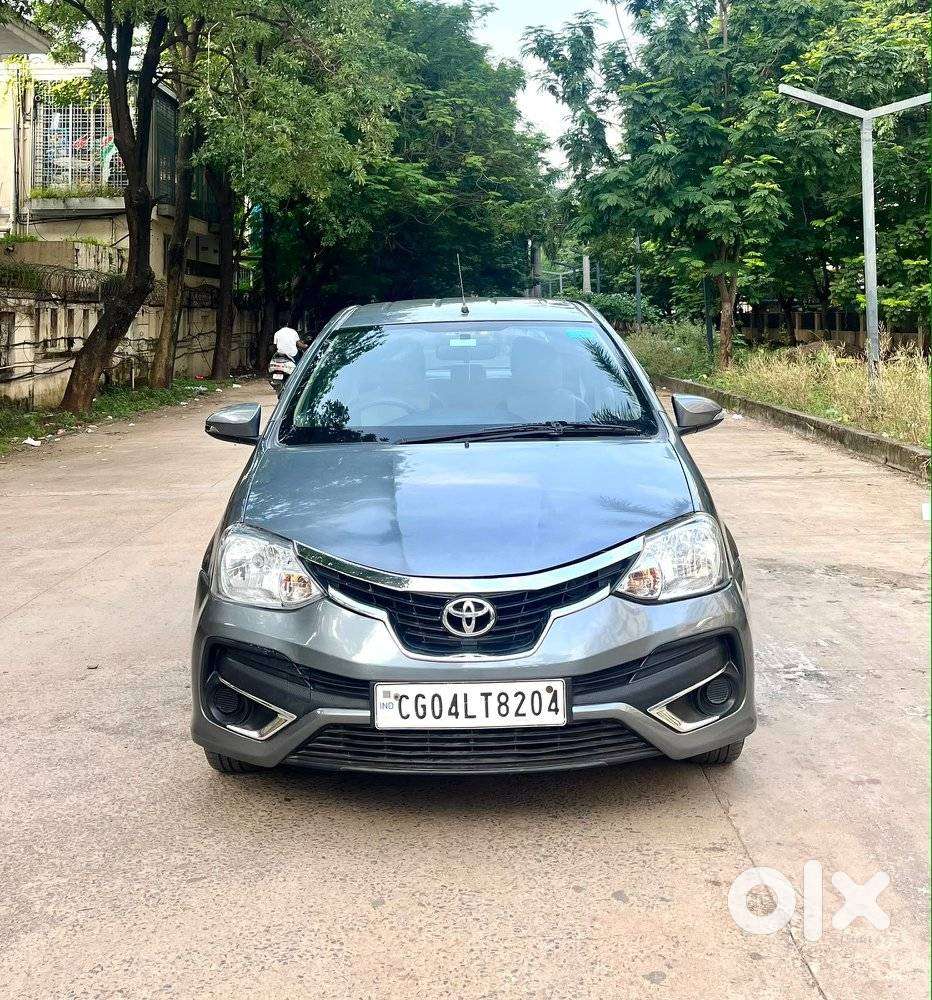 Toyota Etios Liva V Limited, 2017, Petrol