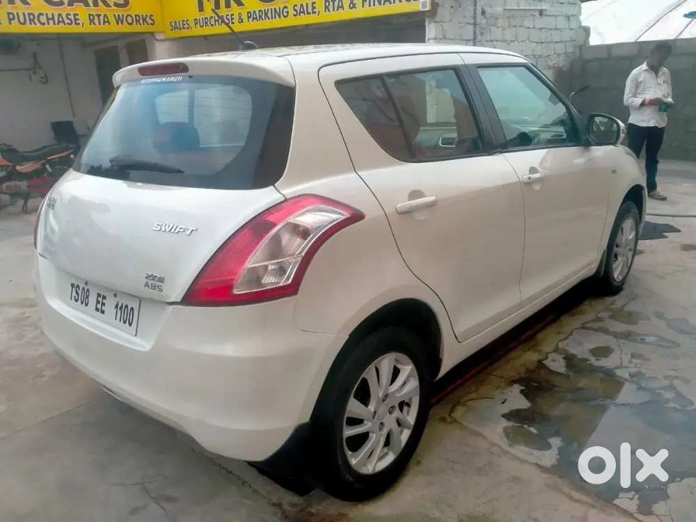 Maruti  Suzuki.  Swift 2014 Diesel   82761 Km    Driven