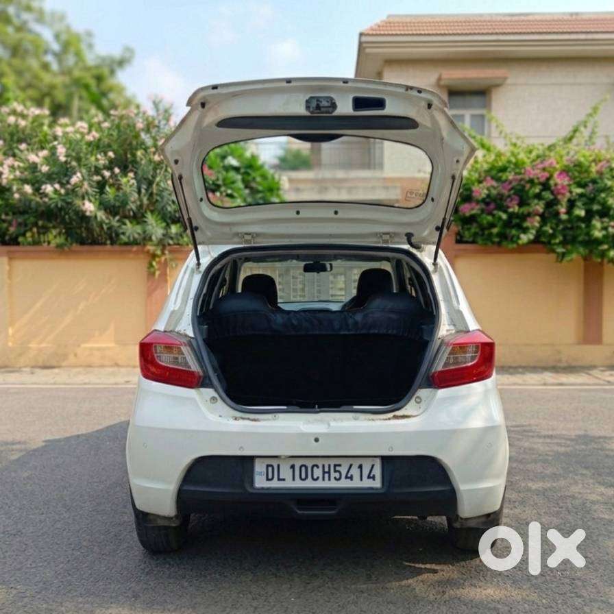 Tata Tiago 1.2 Revotron Xt, 2017, Petrol