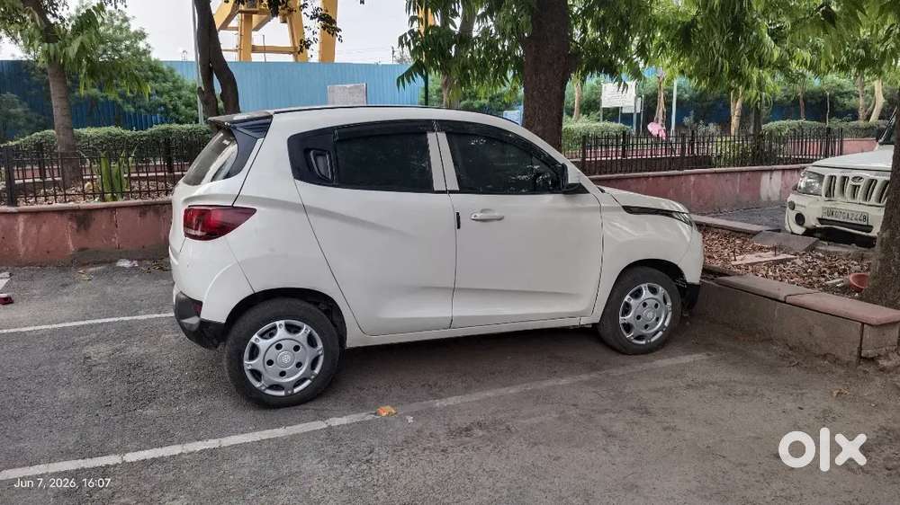 Mahindra Kuv100 Nxt 2019 Petrol +company Fitted Green Cng