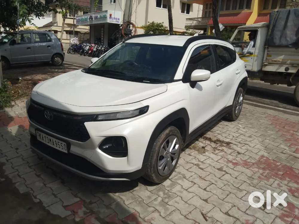 Toyota Urban Cruiser 2025 Petrol Look's Like A New Car