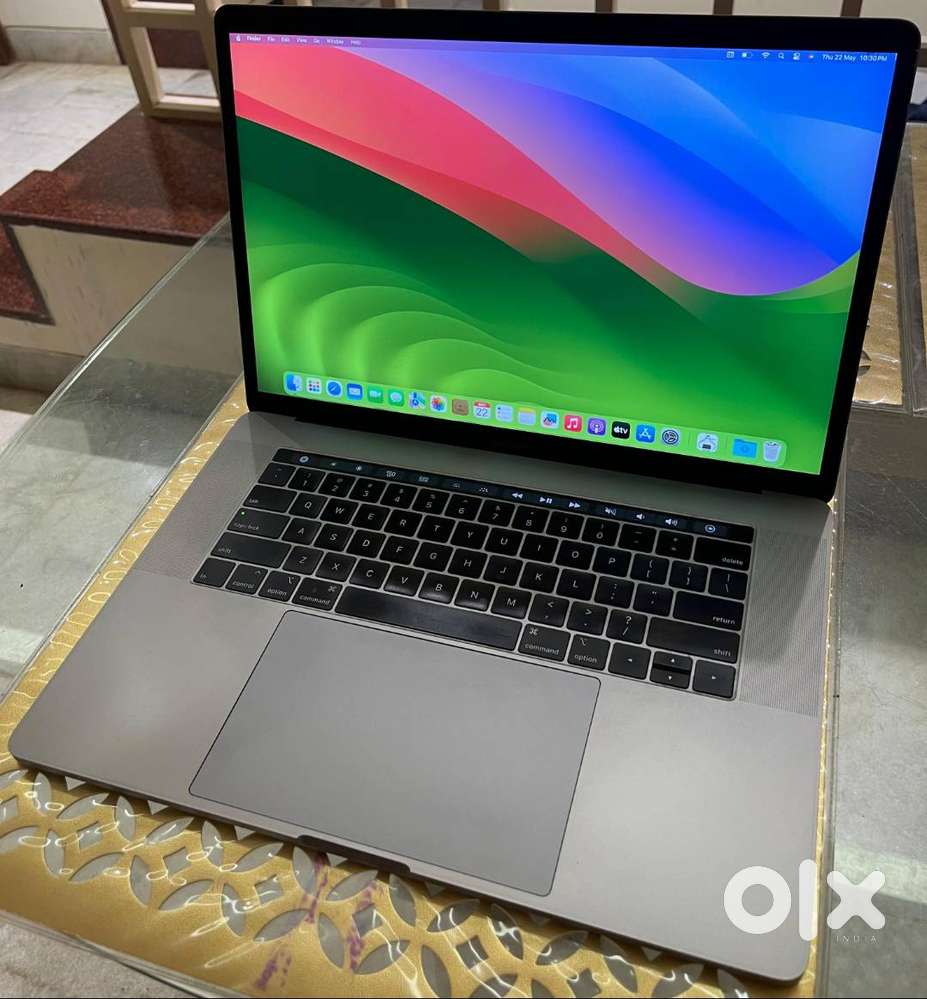 MacBook Pro Touch Bar A2141 16 inch Retina Display Core i7 Processor