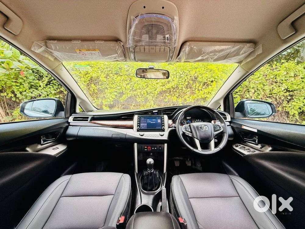 Toyota Innova Crysta 2.4 G Mt, 2026, Diesel