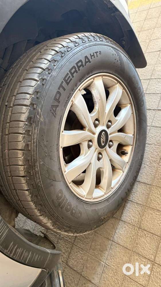 Automatic Mahindra Xuv500 2017 Diesel Well Maintained