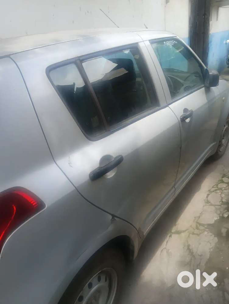 Maruti Swift 1.3 Lxi 2011
