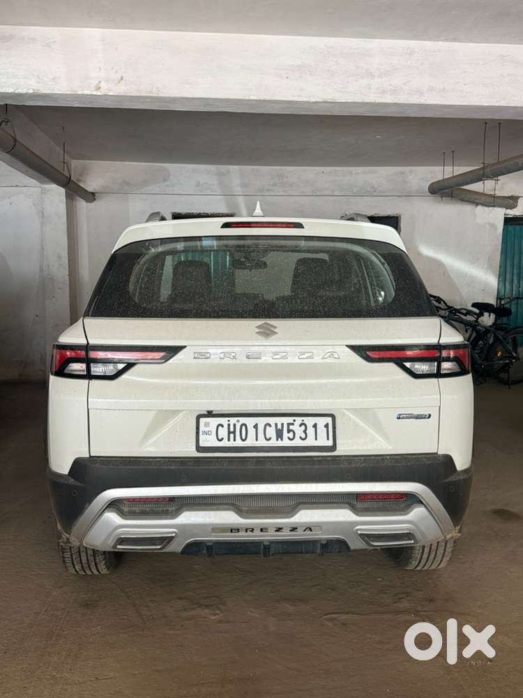Maruti Brezza 1.5 Vxi 2024